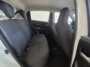 Toyota Vitz 1.0 XR manual - Image 13