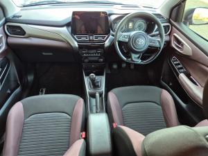 Toyota Starlet Cross 1.5 XR manual - Image 6
