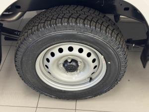 Toyota Hilux 2.0 single cab S (aircon) - Image 14
