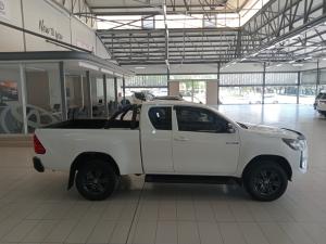 Toyota Hilux 2.4GD-6 Xtra cab Raider auto - Image 3