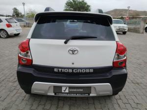 Toyota Etios Cross 1.5 Xs - Image 5