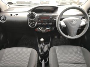 Toyota Etios Cross 1.5 Xs - Image 6