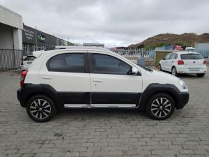 Toyota Etios Cross 1.5 Xs - Image 3