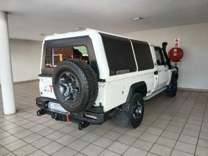 Toyota Land Cruiser 79 4.5D-4D LX V8 single cab - Image 2