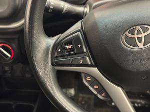 Toyota Vitz 1.0 XR auto - Image 9