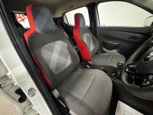 Renault Kwid 1.0 Techno manual - Image 14