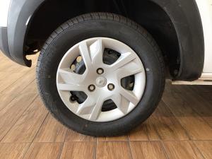 Renault Kwid 1.0 Techno manual - Image 9