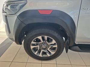 Toyota Hilux 2.8GD-6 double cab Raider auto - Image 12