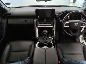 Toyota Land Cruiser 300 3.3D GX-R - Image 6