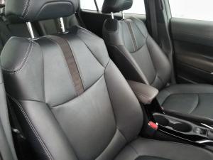 Toyota Corolla Cross 1.8 HEV XS - Image 13