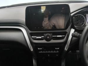 Toyota Urban Cruiser 1.5 XR manual - Image 14