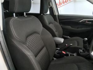 Toyota Urban Cruiser 1.5 XR manual - Image 15