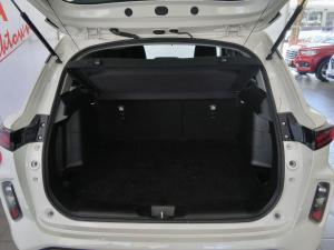 Toyota Urban Cruiser 1.5 XR manual - Image 17