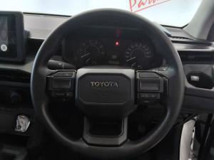 Toyota Hilux 2.8GD-6 double cab SRX - Image 8