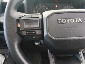 Toyota Hilux 2.8GD-6 double cab SRX - Image 9