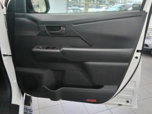 Toyota Hilux 2.8GD-6 double cab SRX - Image 22