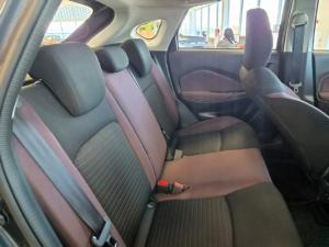 Toyota Starlet Cross 1.5 XS manual - Image 7