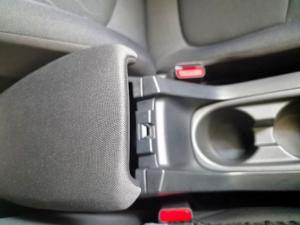 Toyota Corolla Cross 1.8 Xi - Image 12