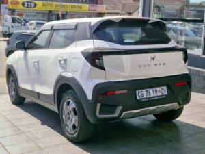 Mahindra XUV 3XO 1.2T MX3 manual - Image 5