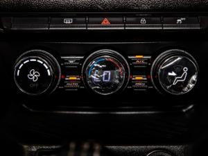 Renault Kiger 1.0 Turbo Intens manual - Image 8