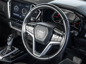 Isuzu D-Max 3.0TD double cab V-Cross - Image 17