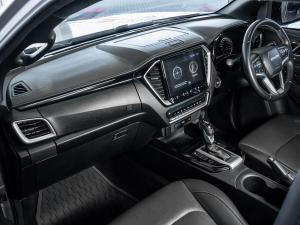 Isuzu D-Max 3.0TD double cab V-Cross - Image 19