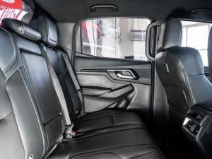 Isuzu D-Max 3.0TD double cab V-Cross - Image 28