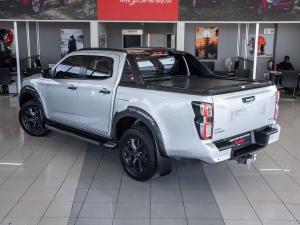 Isuzu D-Max 3.0TD double cab V-Cross - Image 30