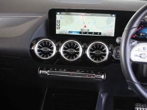 Mercedes-Benz GLA GLA200 - Image 12