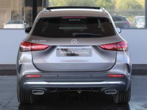 Mercedes-Benz GLA GLA200 - Image 3