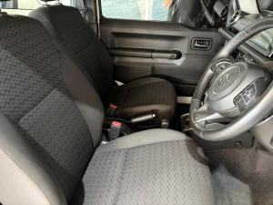 Suzuki Jimny 1.5 GLX AllGrip 3-door auto - Image 5