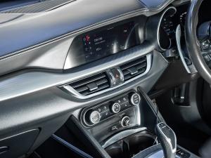 Alfa Romeo Stelvio 2.0T Super Q4 - Image 18
