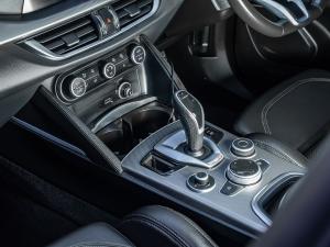 Alfa Romeo Stelvio 2.0T Super Q4 - Image 19