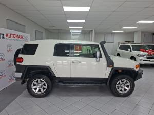 Toyota FJ Cruiser FJ Cruiser - Image 3