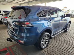Isuzu mu-X 1.9TD LS - Image 2