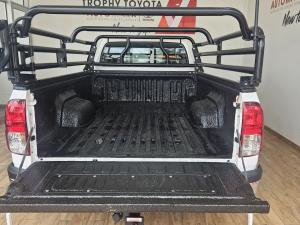 Toyota Hilux 2.8GD-6 4x4 Raider auto - Image 11