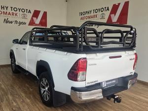Toyota Hilux 2.8GD-6 4x4 Raider auto - Image 13