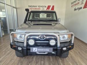 Toyota Land Cruiser 79 4.5D-4D LX V8 single cab - Image 4