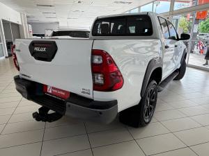 Toyota Hilux 2.8GD-6 double cab 4x4 Legend auto - Image 2