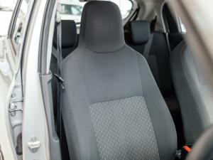 Toyota Vitz 1.0 XR manual - Image 10