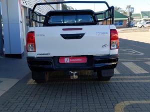 Toyota Hilux 2.4GD-6 double cab Raider manual - Image 5