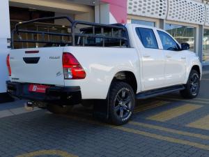 Toyota Hilux 2.4GD-6 double cab Raider manual - Image 2