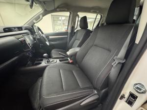 Toyota Hilux 2.4GD-6 double cab 4x4 Raider auto - Image 7