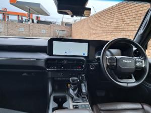 Toyota Land Cruiser Prado 2.8GD VX-R - Image 6
