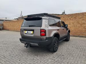 Toyota Land Cruiser Prado 2.8GD VX-R - Image 2