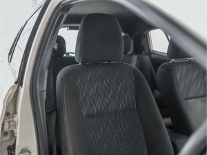 Toyota Yaris 1.5 Xs - Image 11
