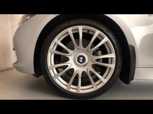 BMW 3 Series 330i Sport Line auto - Image 18