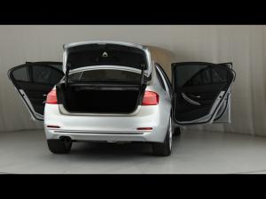 BMW 3 Series 330i Sport Line auto - Image 24