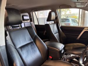 Toyota Land Cruiser Prado 2.8GD VX - Image 12