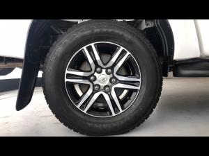 Toyota Hilux 2.4GD-6 double cab Raider manual - Image 20